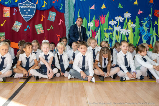 Szkoła Podstawaowa nr 72, Modrzewiowa, ślubowanie, nowe skrzydło, dzień patrona, Korfel-Jasińsk