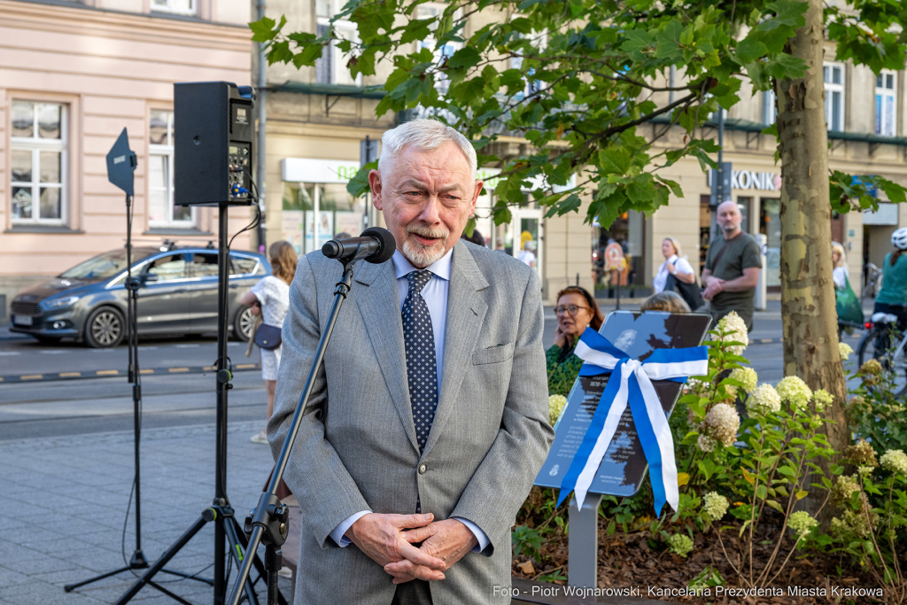 Wielopole, krążownik, IKC, Marian Dąbrowski, Majchrowski, odsłonięcie, tablica, platan  Autor: P. Wojnarowski