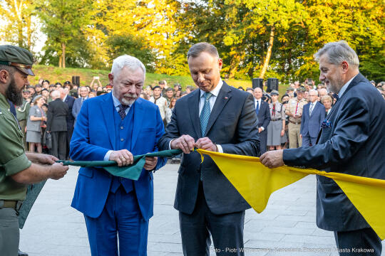 harcerze, Duda, Andzrej, prezydent, Majchrowski, otwarcie, Muzeum, Centrum Ruchu Harcerskiego, skauc