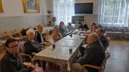 img_20231002_095014.jpg-Ruszyła kolejna edycja projektu pt: „Krakowski Teatr Międzydomowy”.