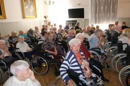 dscf4773.jpg-Międzynarodowy Dzień Seniora 2023 na Helclów