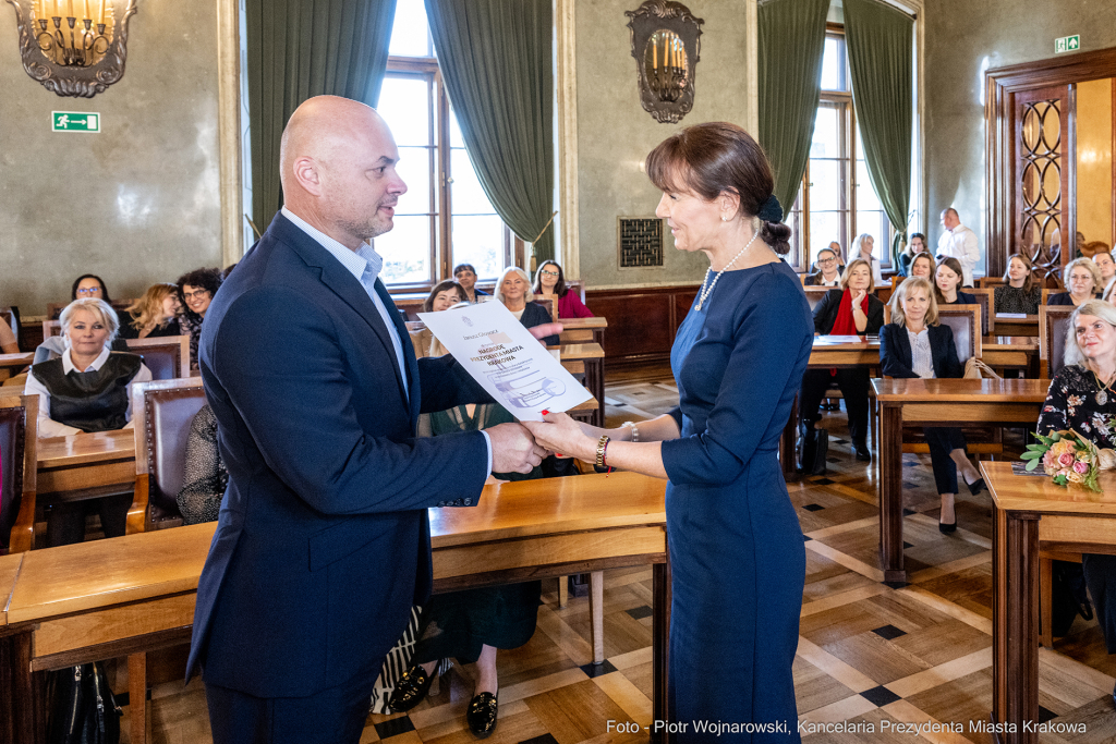 nagroda prezydenta, nagrody prezydenta, nauczyciele, zespoły szkolno-przedszkolne, przedszkola, szk  Autor: P. Wojnarowski