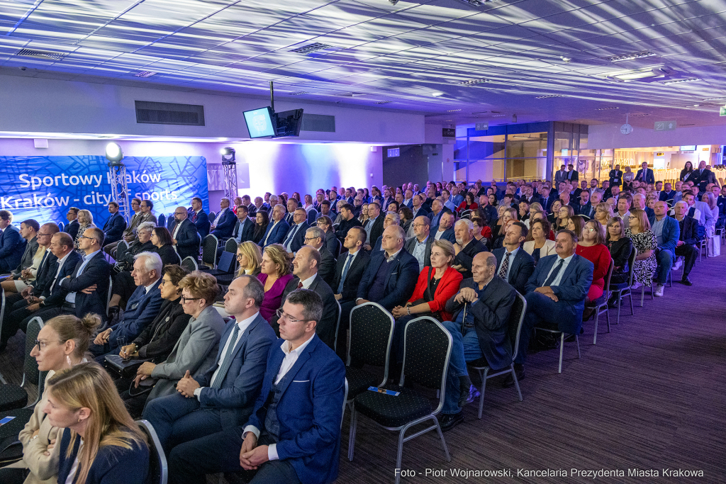 Zarząd Infrastruktury Sportowej, ZIS, Kowal, Korfel-Jasińska, Kulig, sprt, jubileusz, 15 lat, Wis�  Autor: P. Wojnarowski