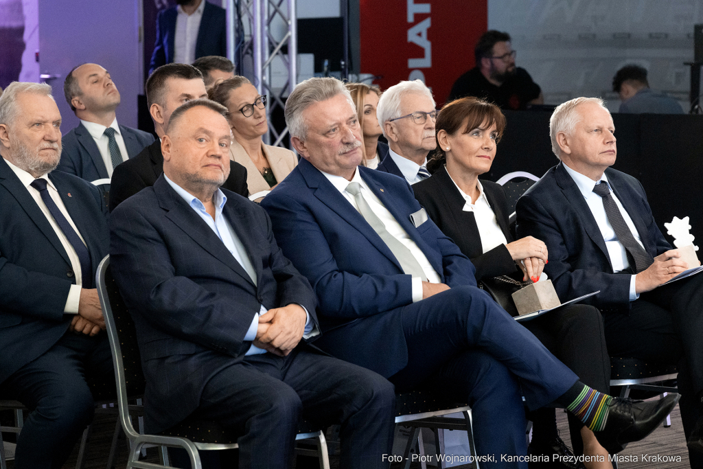 Zarząd Infrastruktury Sportowej, ZIS, Kowal, Korfel-Jasińska, Kulig, sprt, jubileusz, 15 lat, Wis�  Autor: P. Wojnarowski