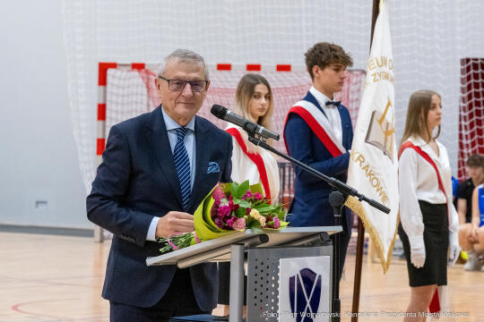 hala, IX LO, 9 LO, nowa, rozpoczęcie roku, ślubowanie, Kulig, Tatara, Czapińskiego