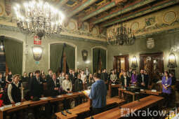 fr_20231018_0468.jpg-Pierwsza sesja XI kadencji Młodzieżowej Rady Krakowa