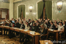 fr_20231018_0577.jpg-Pierwsza sesja XI kadencji Młodzieżowej Rady Krakowa