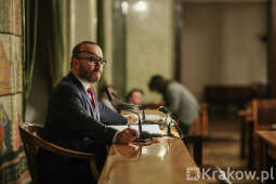 fr_20231018_0583.jpg-Pierwsza sesja XI kadencji Młodzieżowej Rady Krakowa
