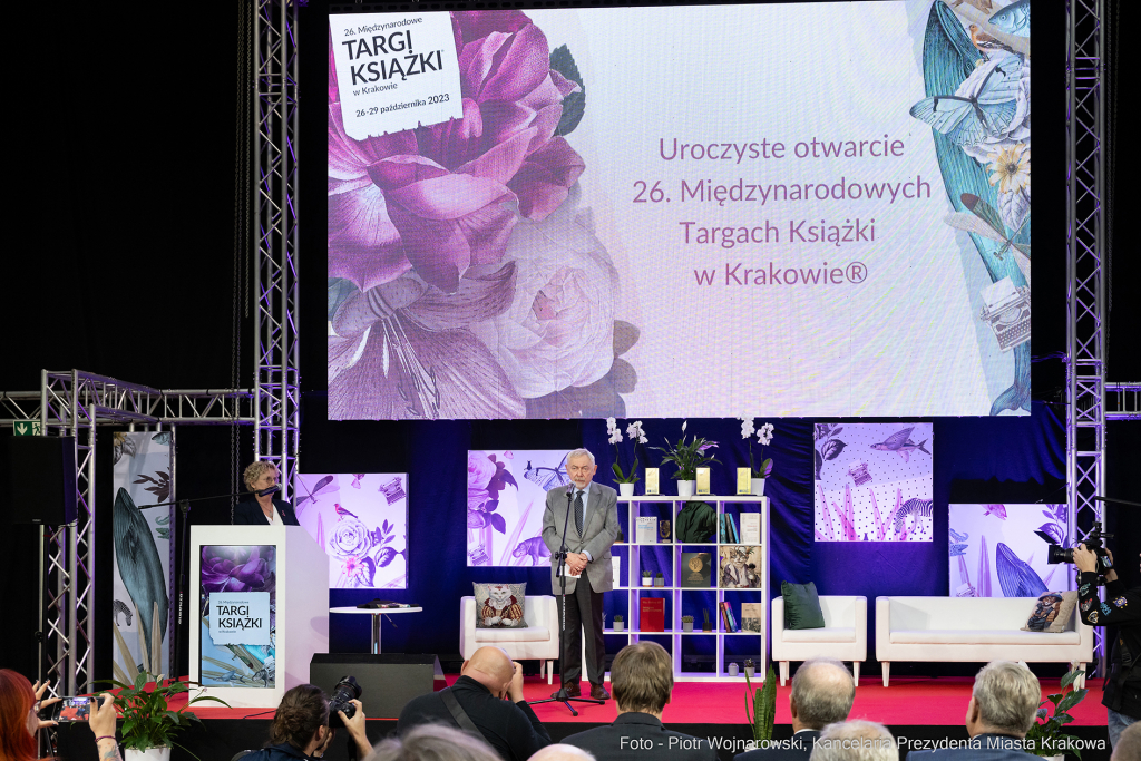 26. Międzynarodowe Targi Książki, książki, targi, Expo, Encyklopedia Krakowa, otwarcie, Majchro  Autor: P. Wojnarowski