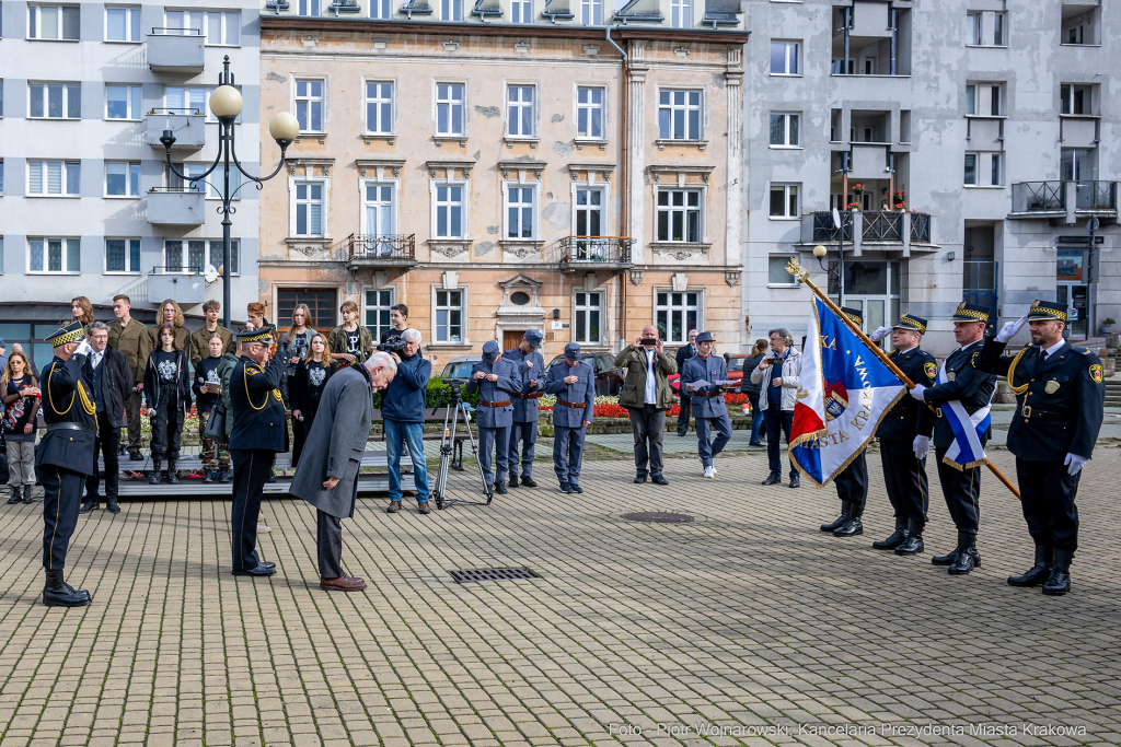 uroczystość, 105. rocznica wyzwolenia Krakowa, Straż Miejska, ślubowanie, Majchrowski, Buszek, m  Autor: P. Wojnarowski