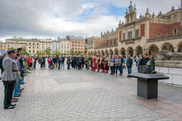 105. rocznica wyzwolenia Krakowa, Kraków, zabory, wyzwolenie, kwiaty, wieńce, złożenie, wieża r