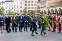 105. rocznica wyzwolenia Krakowa, Kraków, zabory, wyzwolenie, kwiaty, wieńce, złożenie, wieża r