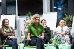 jg1_231104_202a1717.jpg-Spotkanie prezydenta Kuliga z kobietami