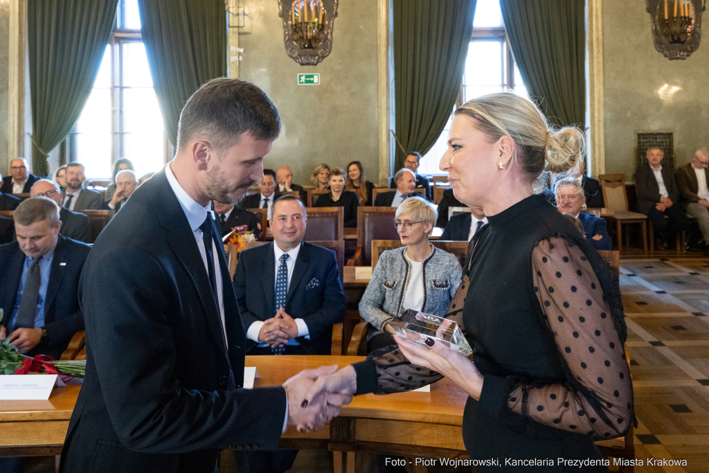 Kraków, Otofotokronika, Urząd Miasta Krakowa, UMK, Inspektorat Nadzoru Budowlanego w Krakowie, św  Autor: P. Wojnarowski