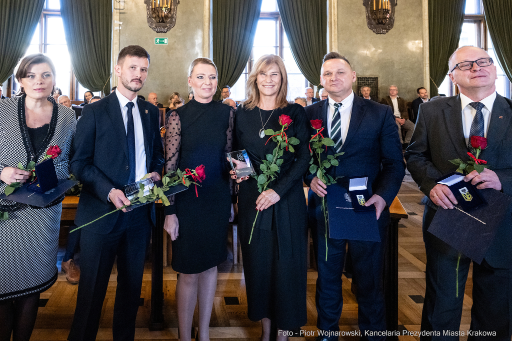 Kraków, Otofotokronika, Urząd Miasta Krakowa, UMK, Inspektorat Nadzoru Budowlanego w Krakowie, św  Autor: P. Wojnarowski