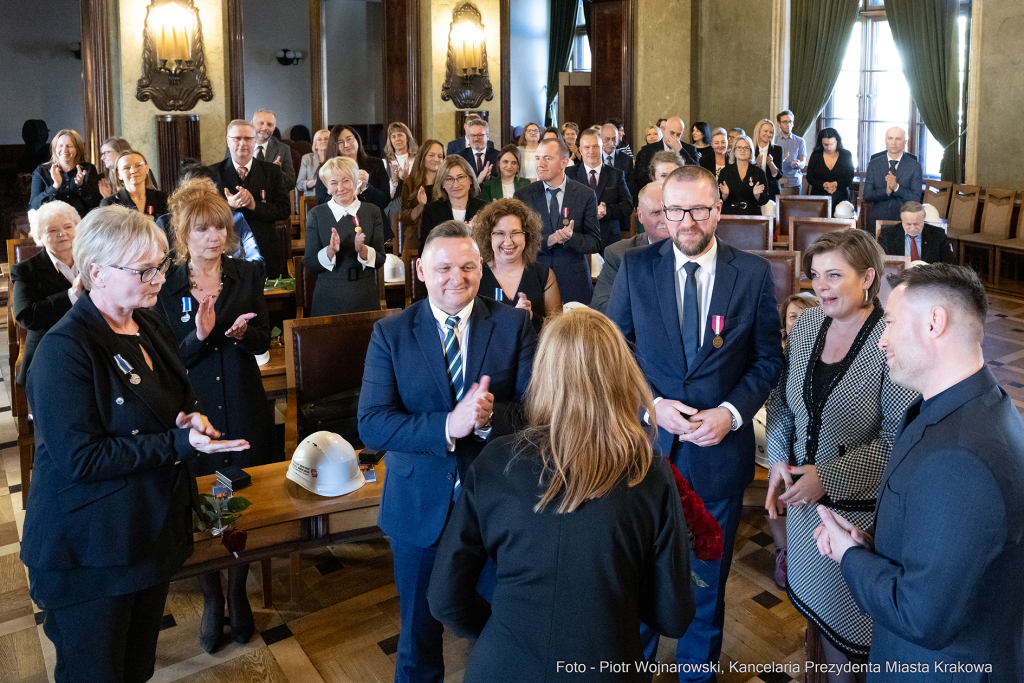 Kraków, Otofotokronika, Urząd Miasta Krakowa, UMK, Inspektorat Nadzoru Budowlanego w Krakowie, św  Autor: P. Wojnarowski