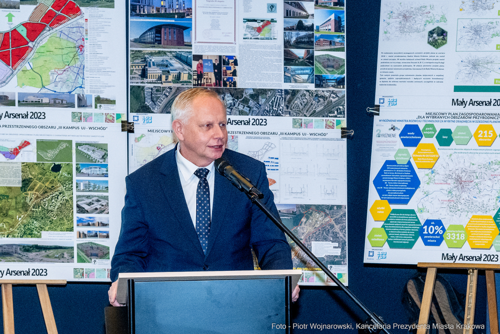 Kraków, Otofotokronika, Urząd Miasta Krakowa, UMK, Mały Arsenał, opracowania planistyczne, przeg  Autor: P. Wojnarowski