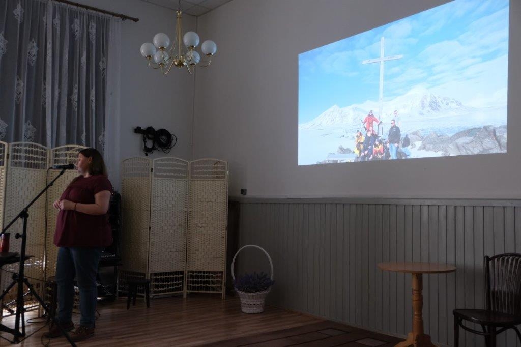 dscf5226.jpg-Z wirtualna wizytą na Spitsbergenie z wolontariuszami z Organizacji Serve the City.