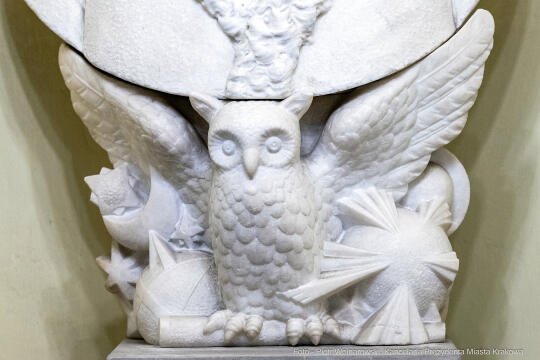 umk_8874.jpg-Pałac Wielopolskich, UMK, artefakty, detale, architektura, wyposażenie