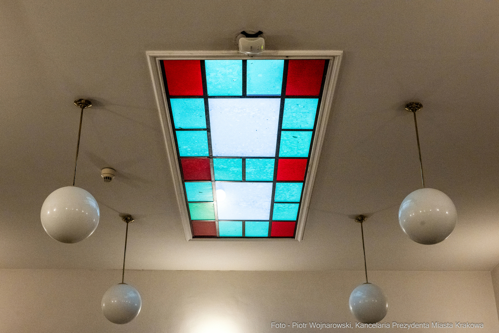 umk_8922.jpg-Pałac Wielopolskich, UMK, artefakty, detale, architektura, wyposażenie  Autor: P. Wojnarowski