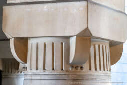 umk_8946.jpg-Pałac Wielopolskich, UMK, artefakty, detale, architektura, wyposażenie