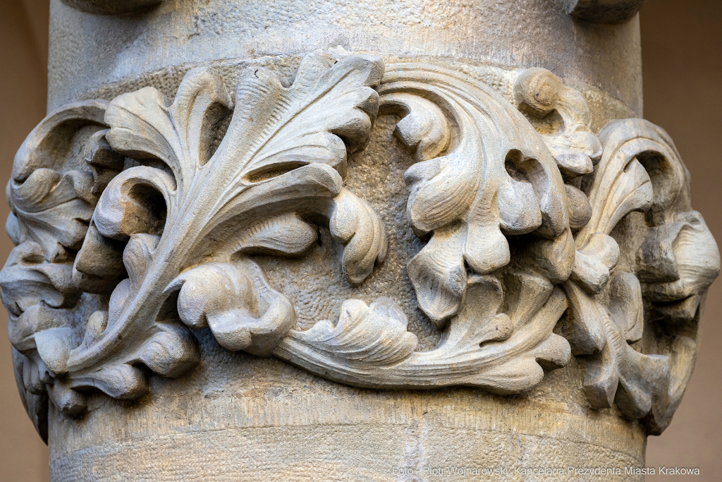 umk_8974.jpg-Pałac Wielopolskich, UMK, artefakty, detale, architektura, wyposażenie  Autor: P. Wojnarowski