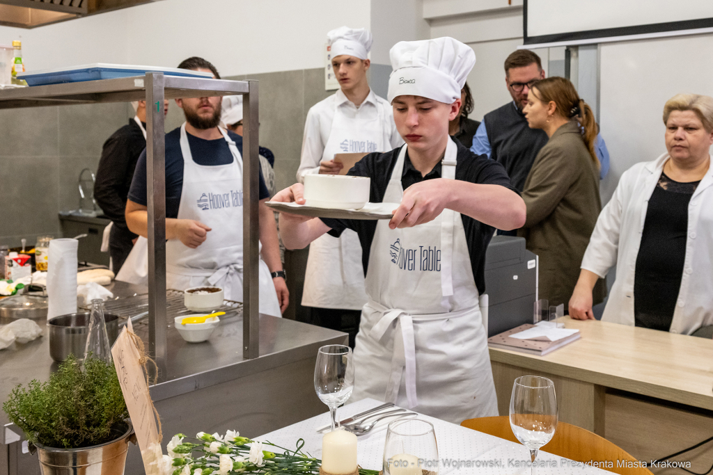 Kraków, Otofotokronika, Urząd Miasta Krakowa, UMK, lokalizacja, Hoover Table, konkurs, finał, kul  Autor: P. Wojnarowski