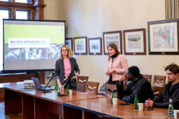 Kraków, Otofotokronika, Urząd Miasta Krakowa, UMK, Orlean, młodzież, wizyta partnerstwo, miasto 