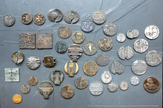 Kraków, Otofotokronika, Urząd Miasta Krakowa, UMK, NCK, wystawa, Nowakowscy, Nowakowski, rzeźba, 