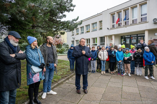 Kraków, Otofotokronika, Urząd Miasta Krakowa, UMK, lokalizacja, smoki, smoczki, figurki, geodeta, 
