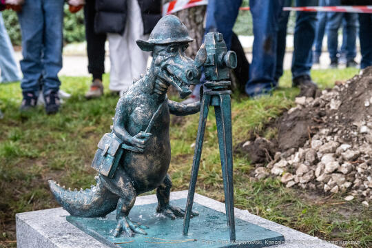 Kraków, Otofotokronika, Urząd Miasta Krakowa, UMK, lokalizacja, smoki, smoczki, figurki, geodeta, 