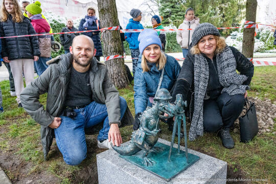 Kraków, Otofotokronika, Urząd Miasta Krakowa, UMK, lokalizacja, smoki, smoczki, figurki, geodeta, 