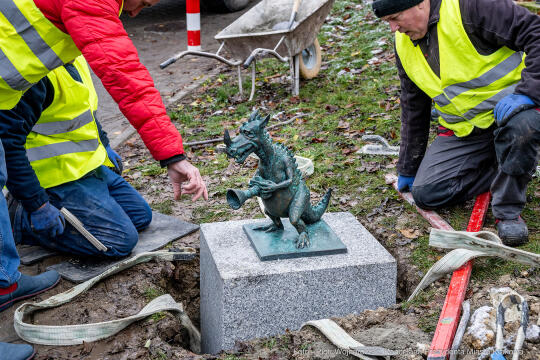Kraków, Otofotokronika, Urząd Miasta Krakowa, UMK, lokalizacja, smoki, smoczki, figurki, geodeta, 