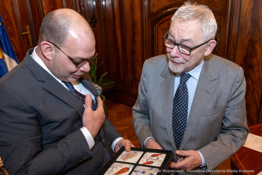 Kraków, Otofotokronika, Urząd Miasta Krakowa, UMK, Rauf Alp Denktaş, ambasador, Turcja, spotkanie