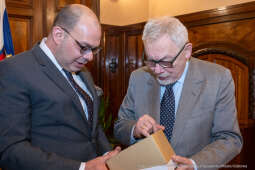 Kraków, Otofotokronika, Urząd Miasta Krakowa, UMK, Rauf Alp Denktaş, ambasador, Turcja, spotkanie