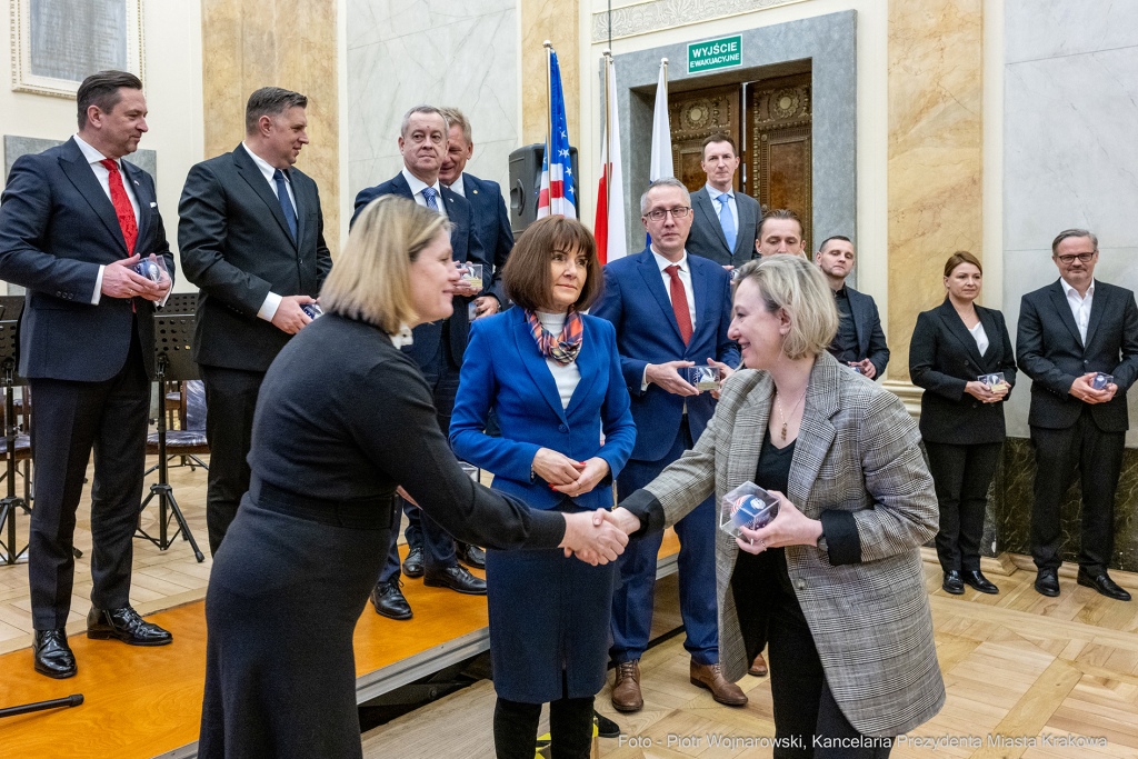 Kraków, Otofotokronika, Urząd Miasta Krakowa, Hoover Table, darczyńcy, gala, Florianka  Autor: P. Wojnarowski