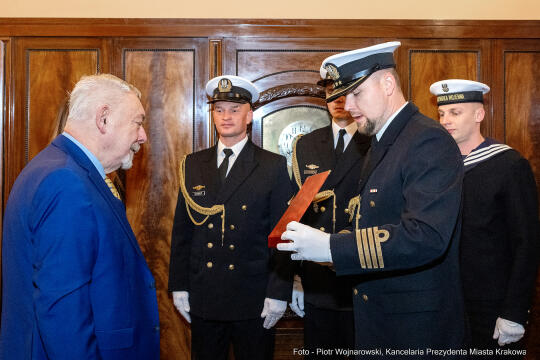 Kraków, Otofotokronika, Urząd Miasta Krakowa, UMK, marynarze, ORP Kraków, spotkanie, Majchrowski
