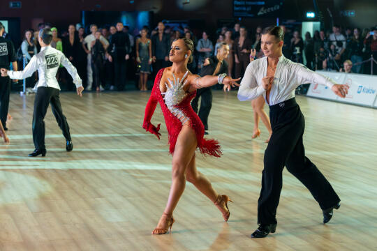 20231209-img_1858-poprawione-szum.jpg-Taniec, Wieczysty,