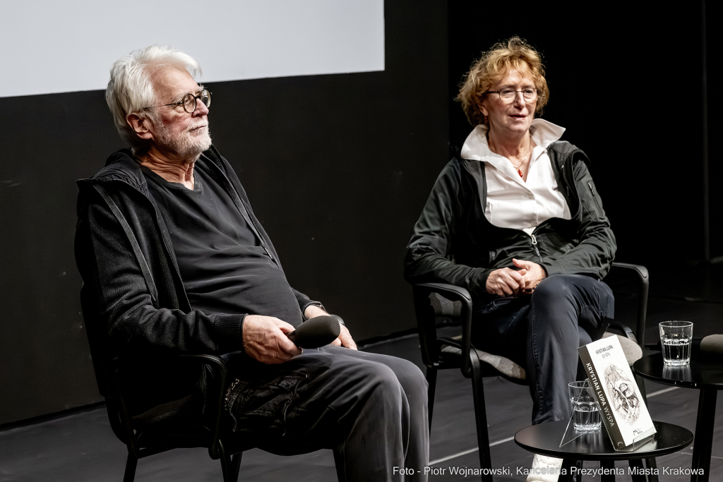 pw_147_002_piotr wojnarowski.jpg-Krystian Lupa odznaczony odznaką Honoris Gratia  Autor: P. Wojnarowski