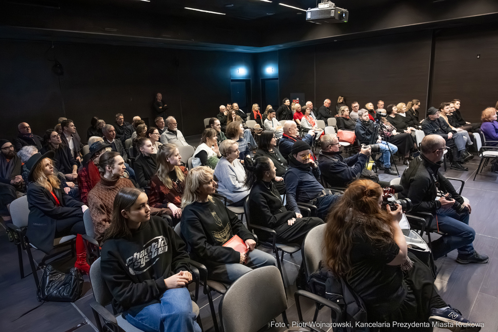 pw_147_004_piotr wojnarowski.jpg-Krystian Lupa odznaczony odznaką Honoris Gratia  Autor: P. Wojnarowski