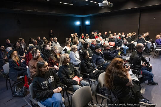 pw_147_004_piotr wojnarowski.jpg-Krystian Lupa odznaczony odznaką Honoris Gratia