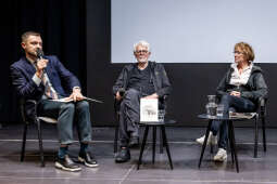 pw_147_007_piotr wojnarowski.jpg-Krystian Lupa odznaczony odznaką Honoris Gratia