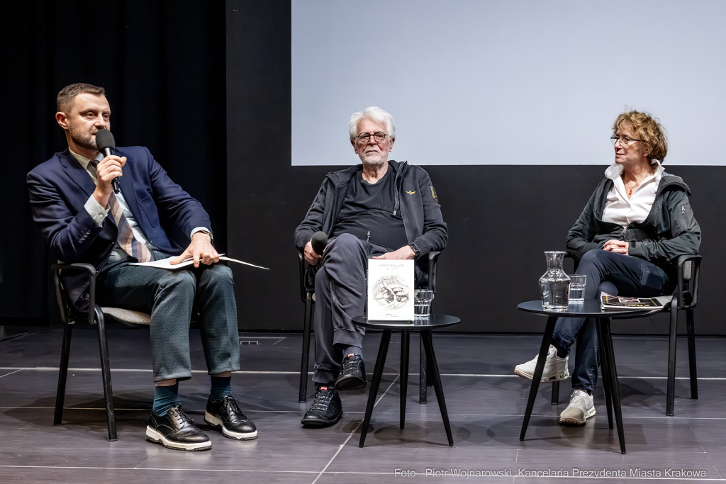 pw_147_007_piotr wojnarowski.jpg-Krystian Lupa odznaczony odznaką Honoris Gratia  Autor: P. Wojnarowski