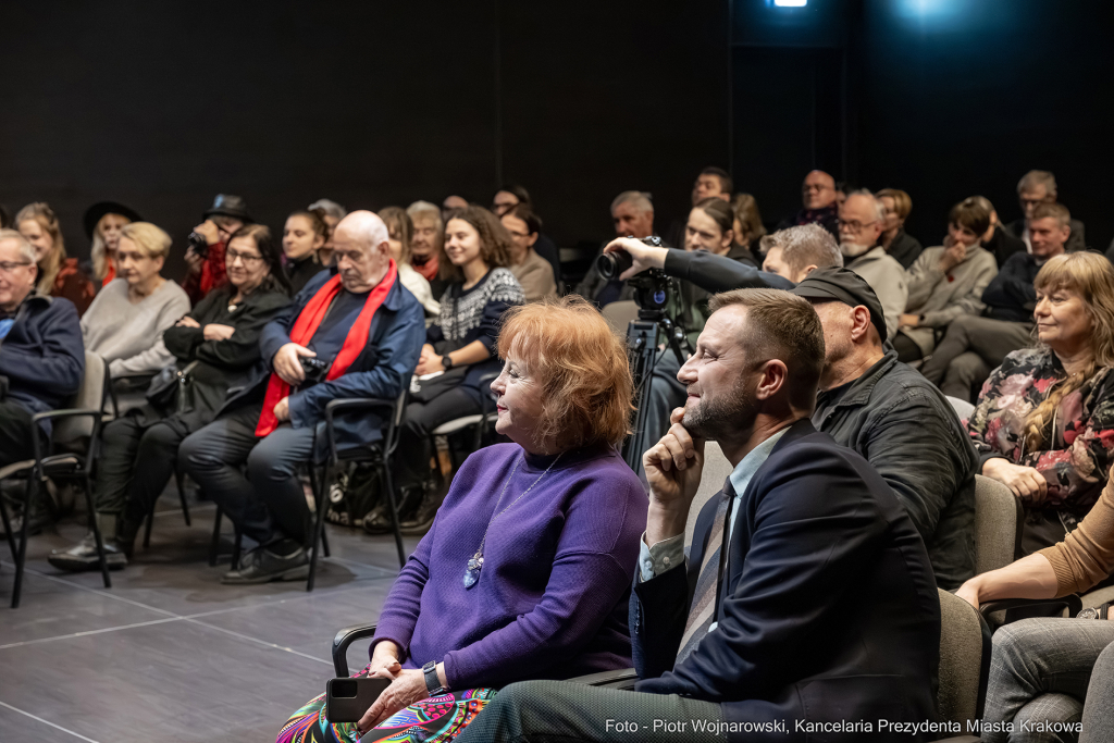 pw_147_012_piotr wojnarowski.jpg-Krystian Lupa odznaczony odznaką Honoris Gratia  Autor: P. Wojnarowski