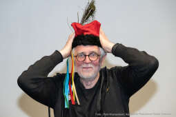 pw_147_014_piotr wojnarowski.jpg-Krystian Lupa odznaczony odznaką Honoris Gratia