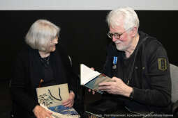 pw_147_017_piotr wojnarowski.jpg-Krystian Lupa odznaczony odznaką Honoris Gratia