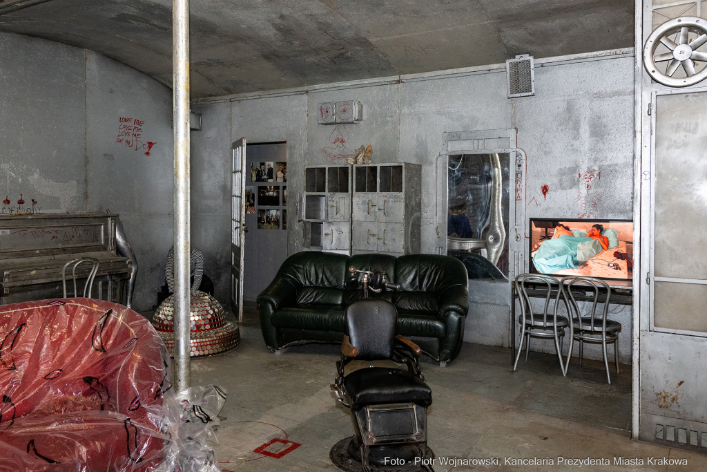 pw_147_028_piotr wojnarowski.jpg-Krystian Lupa odznaczony odznaką Honoris Gratia  Autor: P. Wojnarowski