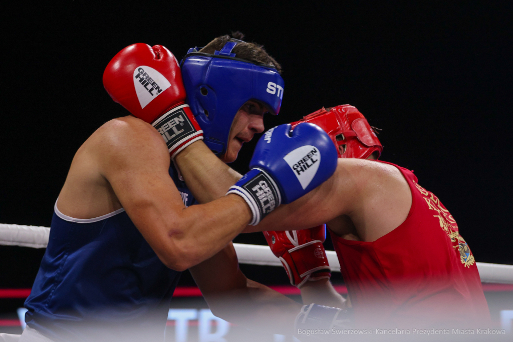 bs-231216-img_4391.jpg-Boks, Wisła, Majchrowski  Autor: B. Świerzowski