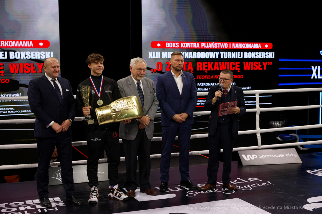 bs-231216-img_4440.jpg-Boks, Wisła, Majchrowski  Autor: B. Świerzowski