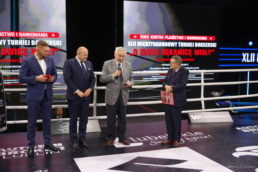 bs-231216-img_4495.jpg-Boks, Wisła, Majchrowski  Autor: B. Świerzowski